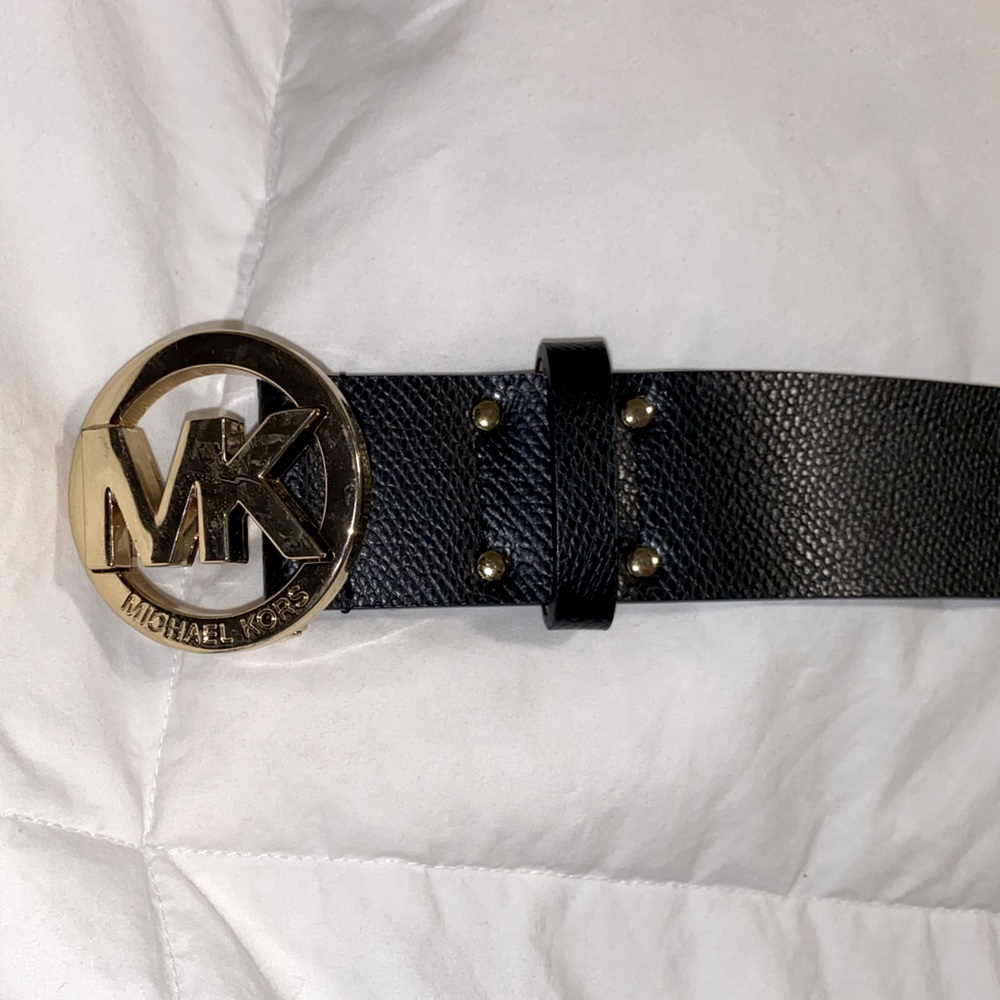LIKE NEW MICHAEL KORS BELT